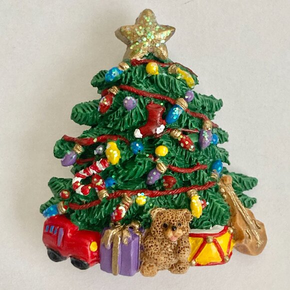 Vintage Christmas Tree Pin Brooch Resin Teddy Bear Music Instruments Star Lights - Picture 3 of 11